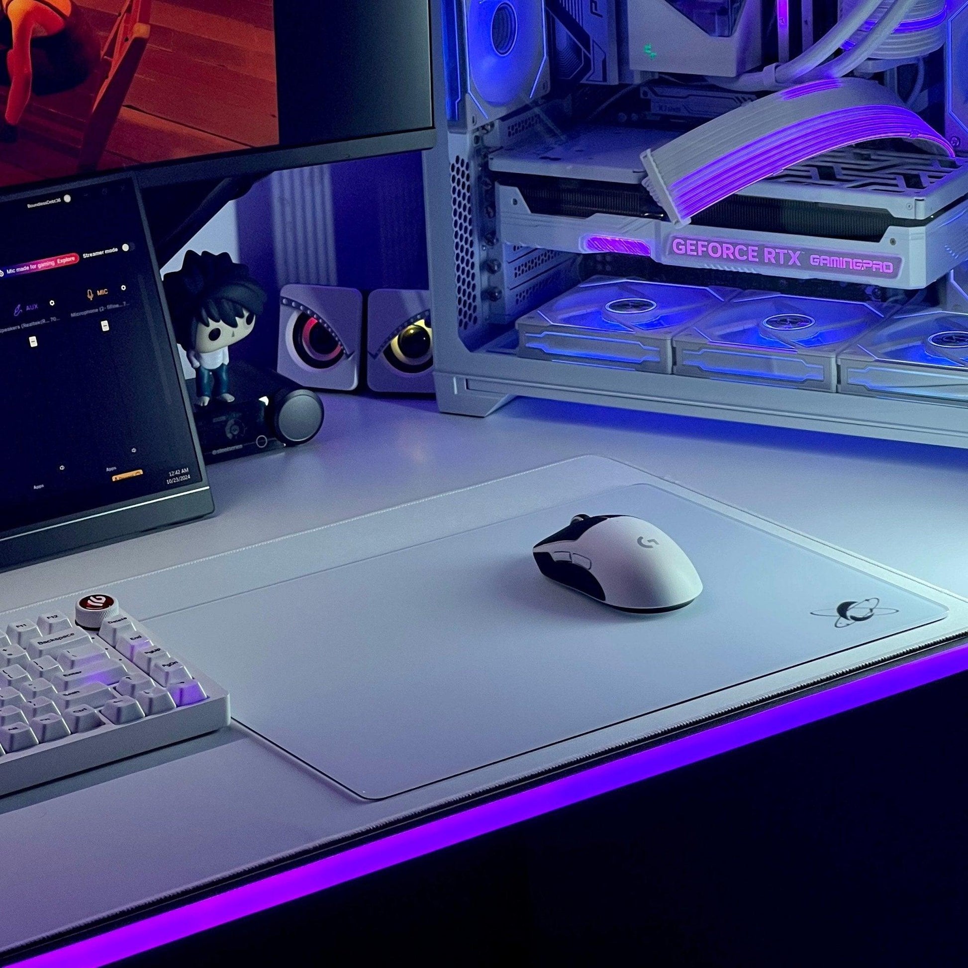 Atom Gaming Glass Mousepad