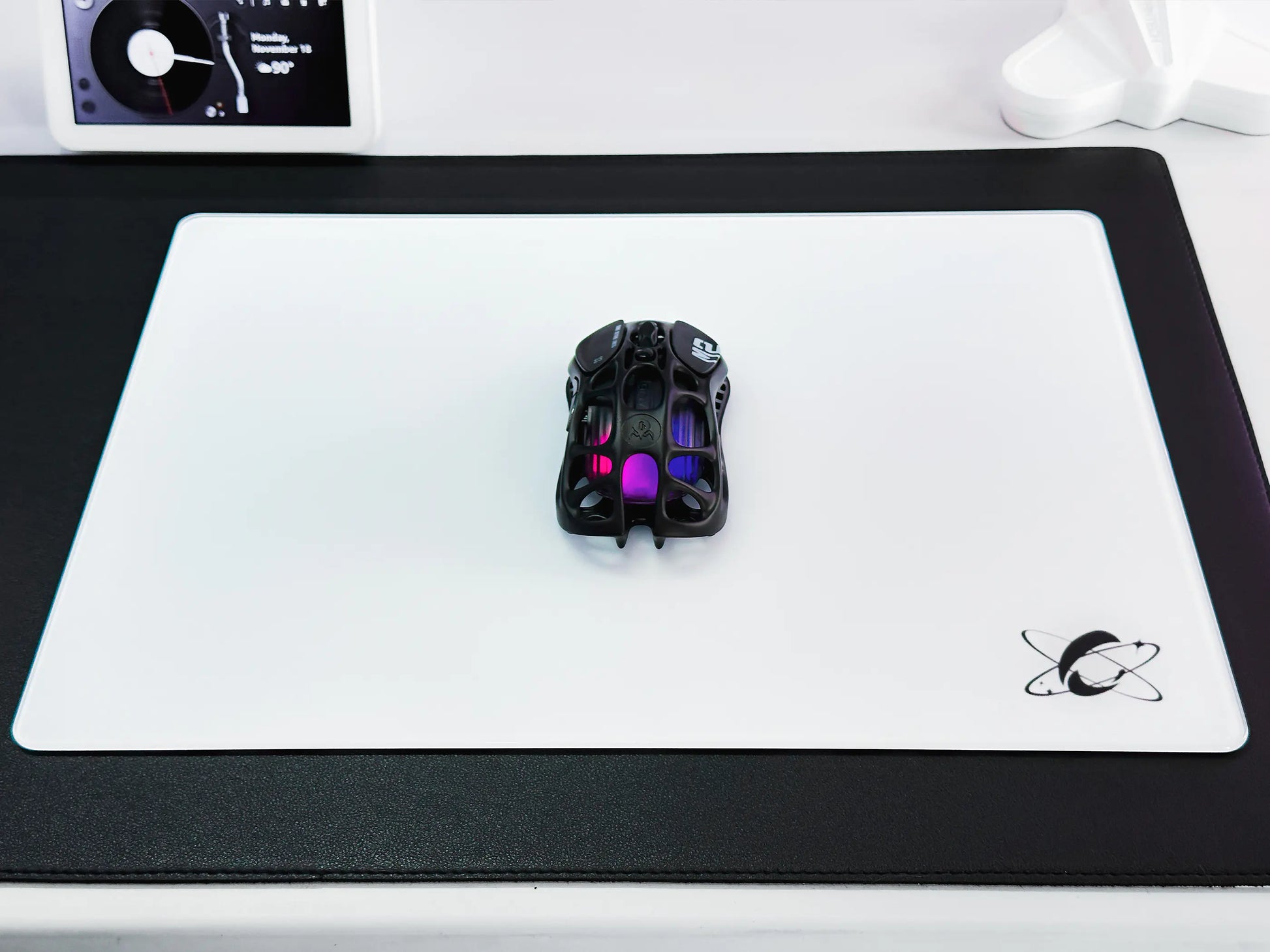 Atom Gaming Glass Mousepad