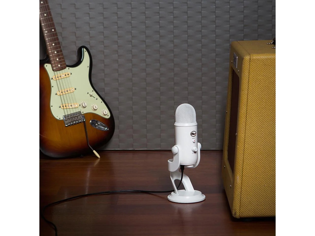 Blue Microphone Yeti USB Desktop Microphone, Whiteout